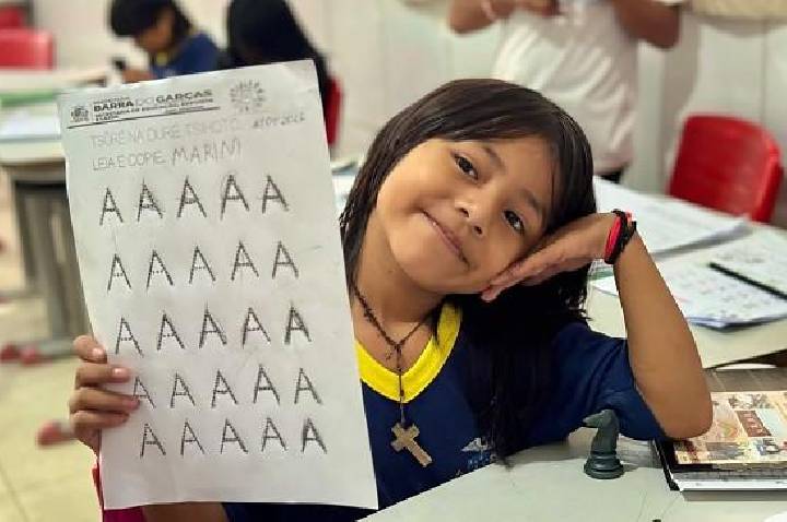 130 alunos destaque do Alfabetiza MT são homenageados em Barra do Garças