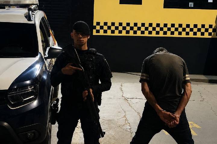 ATITUDE SUSPEITA: foragido por homicídio é preso durante patrulha da PM em Barra do Garças