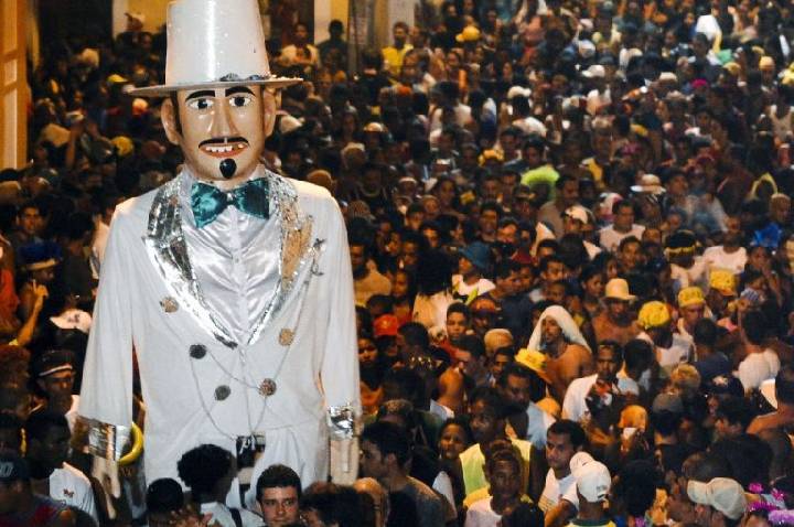 Comissão aprova criação de datas comemorativas e homenagens a eventos e figuras históricas