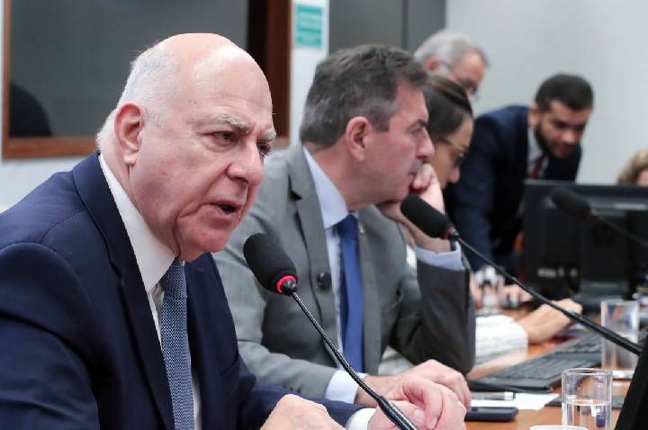 Comissão da Câmara aprova PEC que cria Fundos para Sul e Sudeste