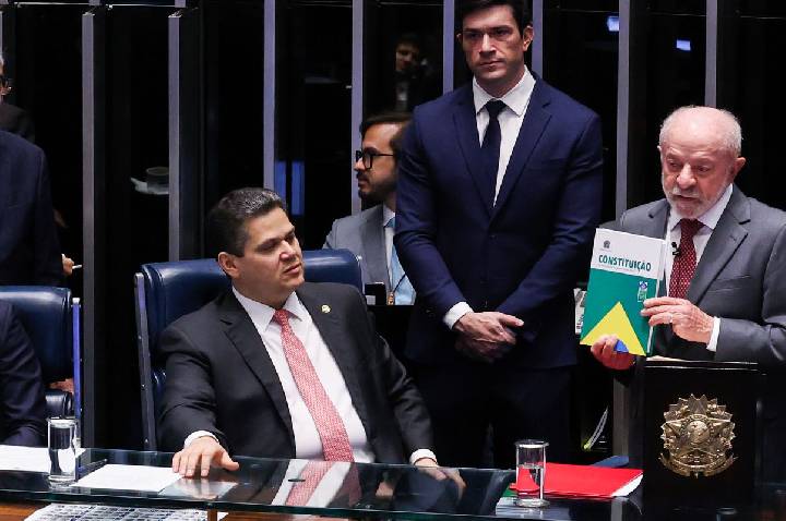 Congresso promulga emenda de aposentadoria especial de agente de saúde