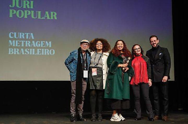 Curta-metragem sobre cineasta Xavante ganha dois prêmios no Festival de Cinema de Gramado