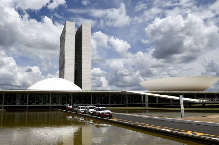 Em 2027, Senado terá 40 senadores novos e 14 reeleitos