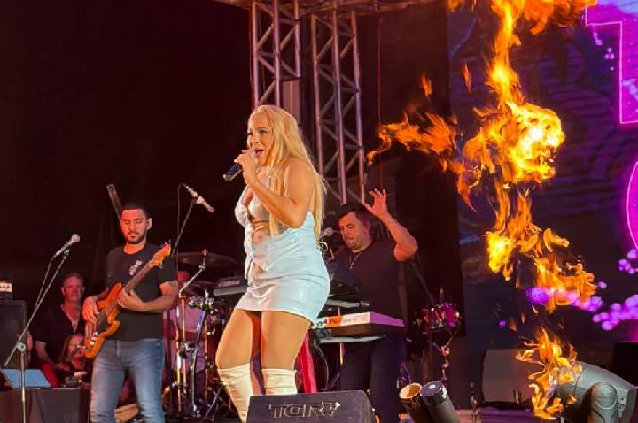 Feira do Artesanato tem início com show de Thayla Costa em Barra do Garças