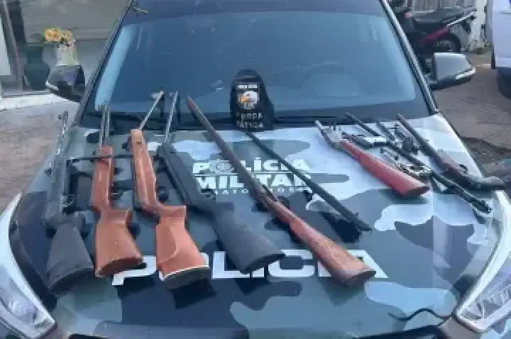 Força Tática prende suspeito e apreende armas e munições em Barra do Garças