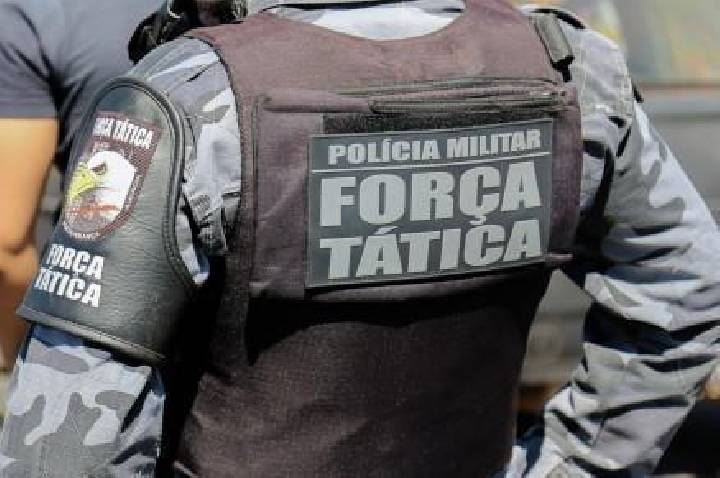 Homem é preso após agredir mulher, descumprir medida protetiva e tentar subornar policiais em Barra do Garças