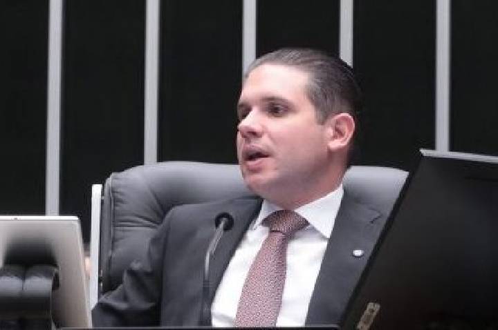 Hugo Motta afirma que aprovação de MP permitirá avaliação rigorosa e aprimoramento dos cursos de medicina