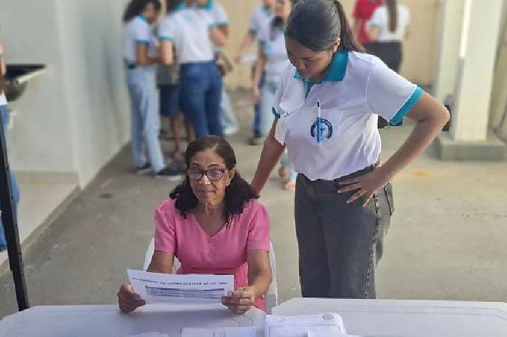 População de Barra do Garças recebe atendimento farmacêutico especializado