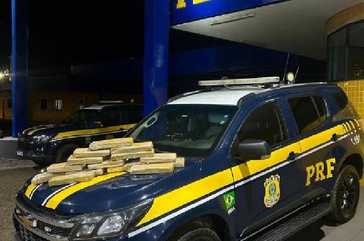 PRF apreende mais de 15 kg de maconha em ônibus na BR-070 em Barra do Garças