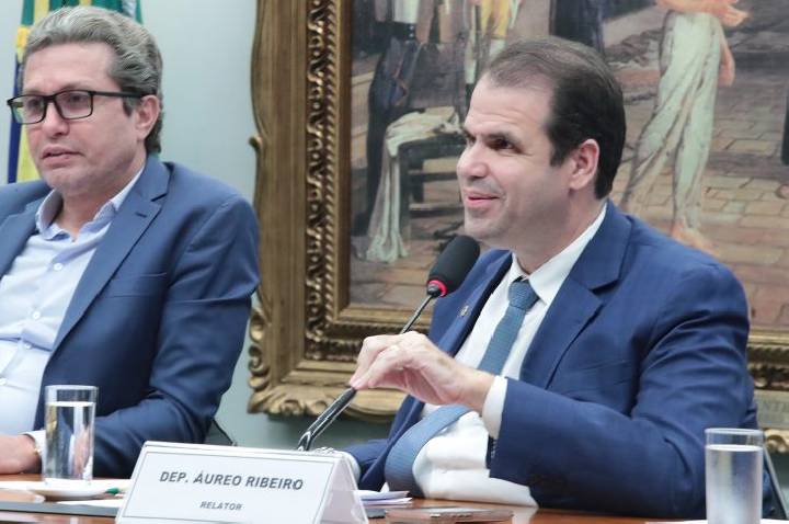 Relator propõe mudanças no Código de Trânsito; texto será votado em julho por comissão da Câmara