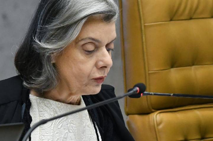 STF provocou mal-estar cívico na população, diz Cármen Lúcia