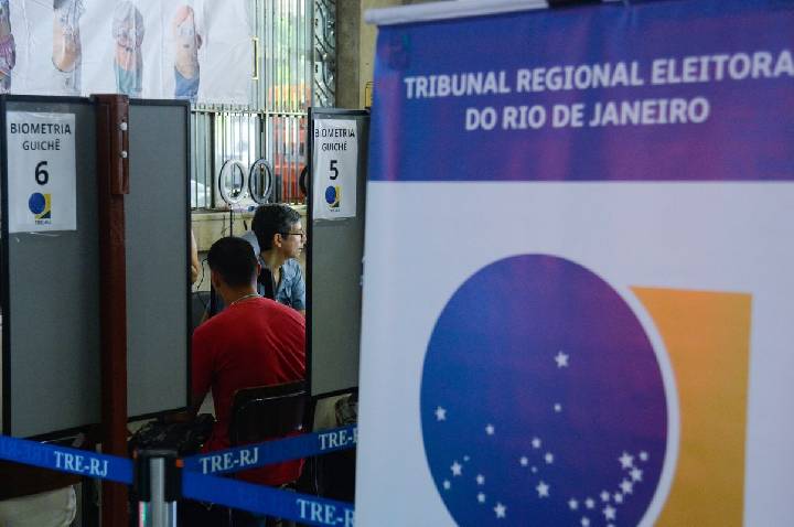 TRE-RJ amplia horário de atendimento em postos do estado