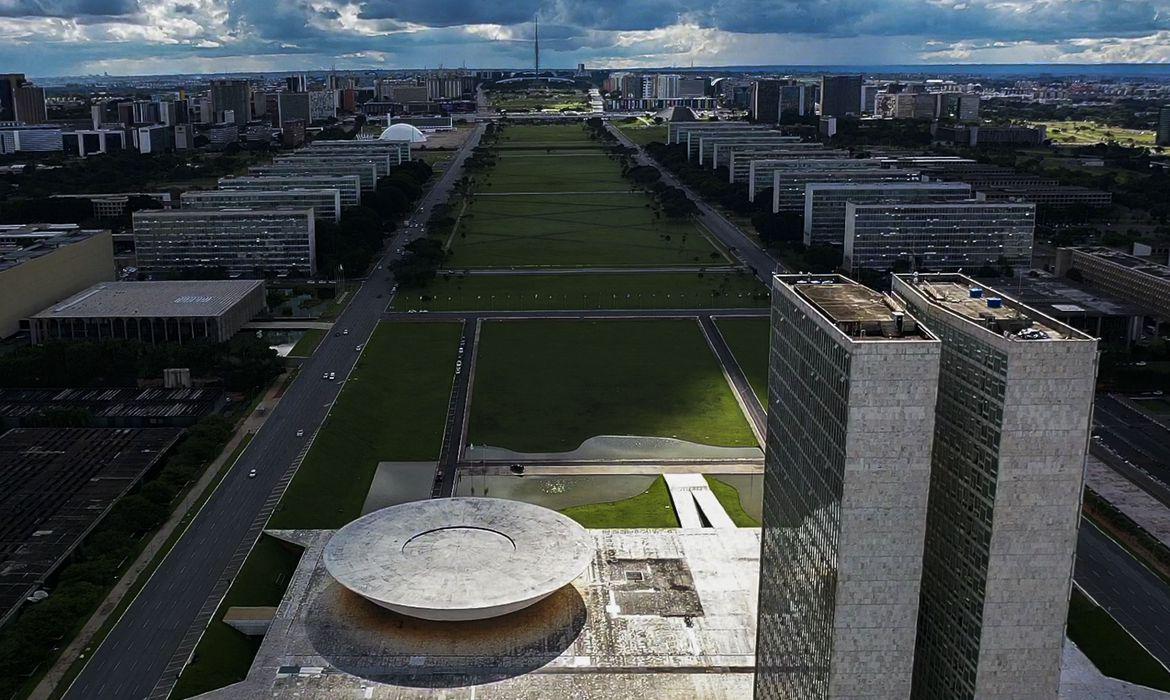 Câmara acata mudanças do Senado na MP sobre telecomunicações
