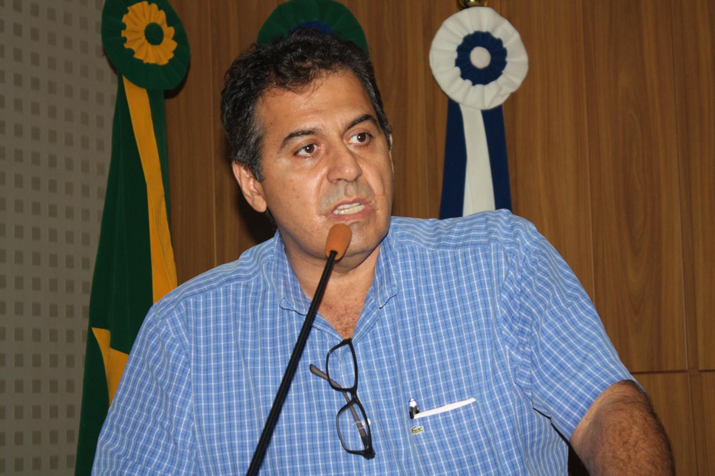Ex-deputado Daltinho é proibido de se aproximar de ex-mulher e filha