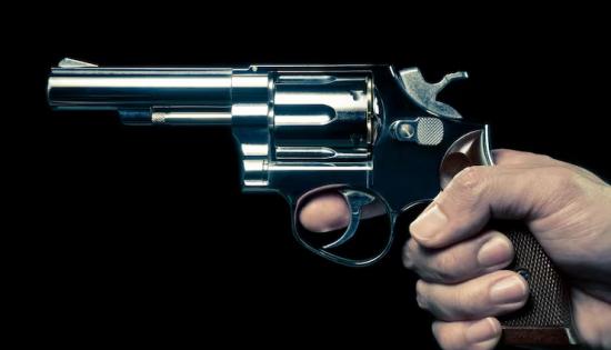 Garoto de 12 anos é hospitalizado após ser baleado em chácara de Canarana