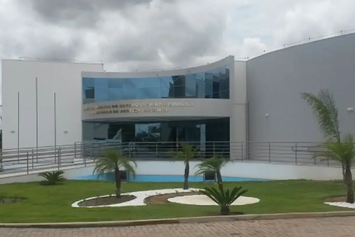 Professor é suspeito de ligação com facção criminosa e de recrutar alunos para o crime