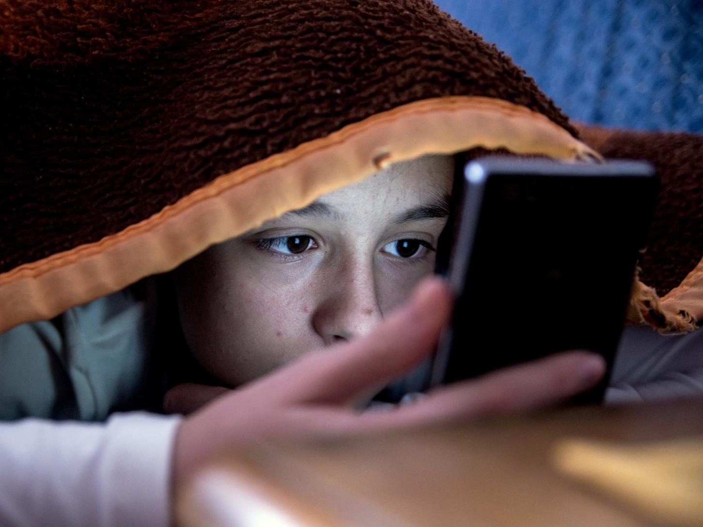 Adultização: Lula sanciona estatuto que protege criança e adolescente na internet