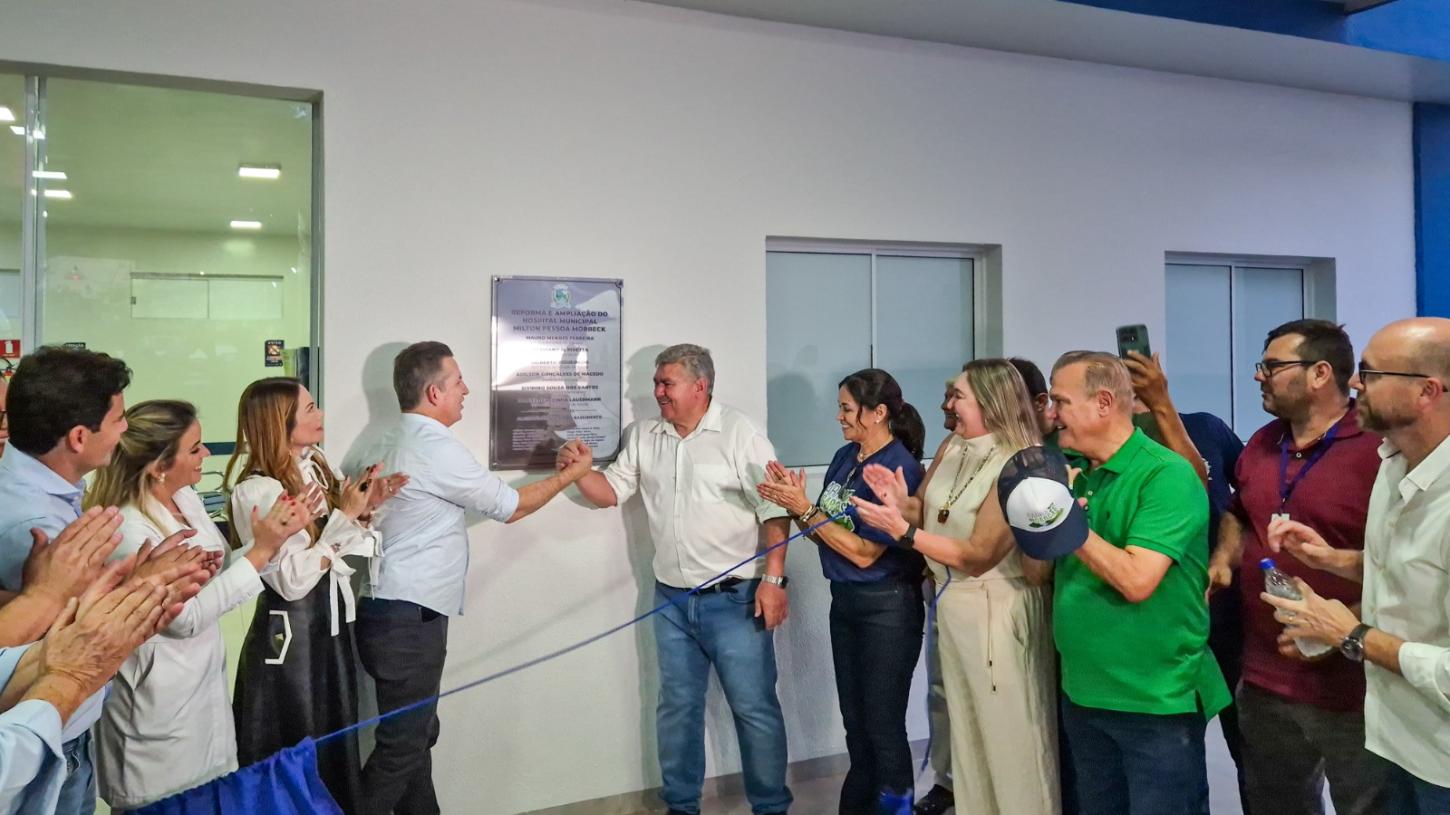 Barra do Garças inaugura cinco obras, durante aniversário de 77 anos