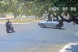 Vídeo mostra grave acidente com motociclista em Barra do Garças
