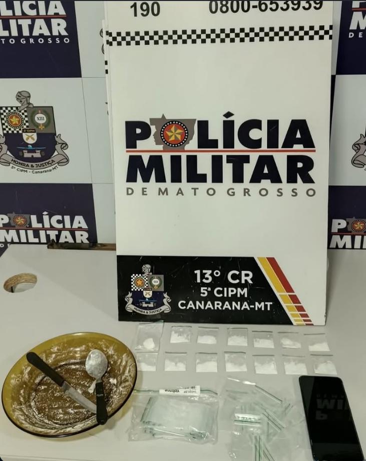 Homem é preso por tráfico de drogas em Canarana; PM apreende cocaína e celulares durante flagrante