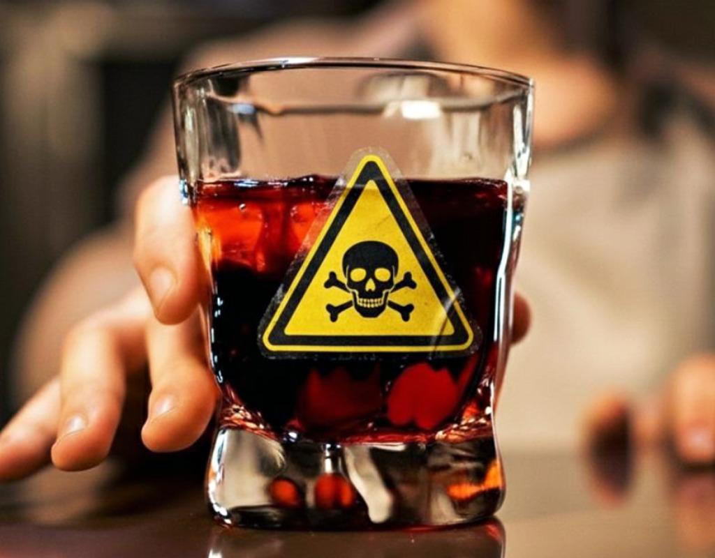 Jovem do Vale do Araguaia é internado em estado grave após suspeita de ingerir metanol