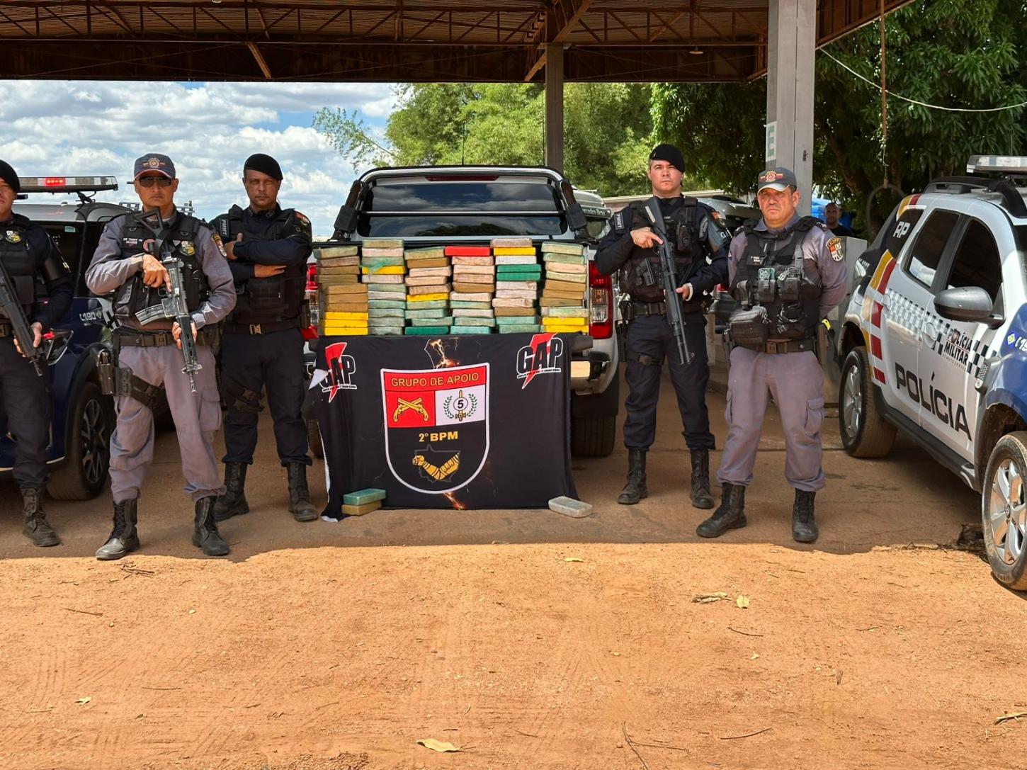 Operação conjunta entre PMMT e PMGO apreende 468 kg de drogas e causa prejuízo de R$ 10 milhões ao tráfico