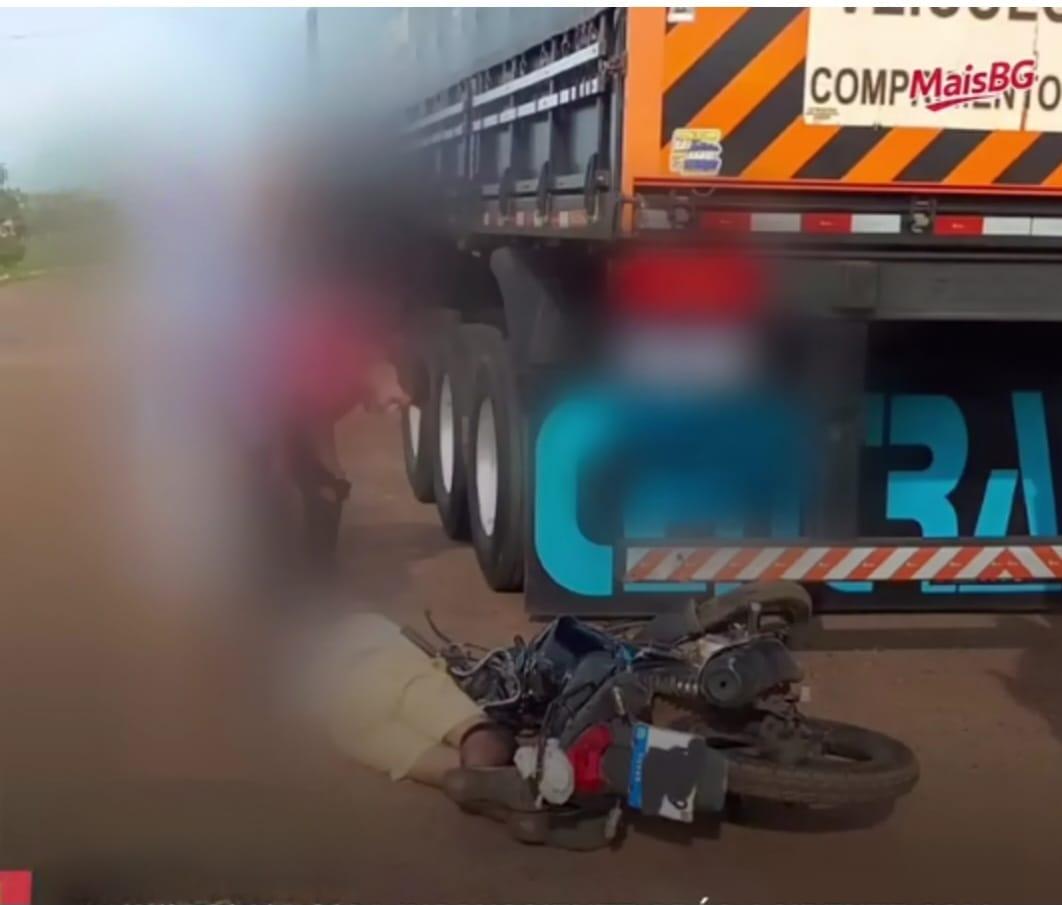 Motociclista fica inconsciente após acidente com carreta no bairro Ouro Fino, em Barra do Garças