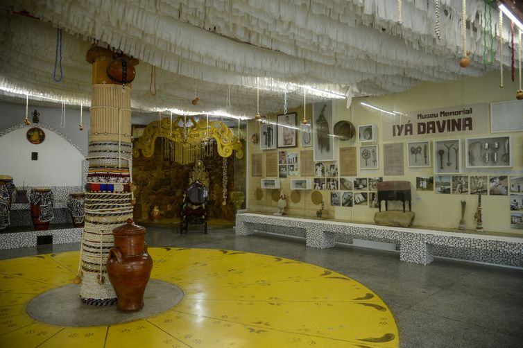 Racismo religioso: 76% dos terreiros no Brasil sofreram violências