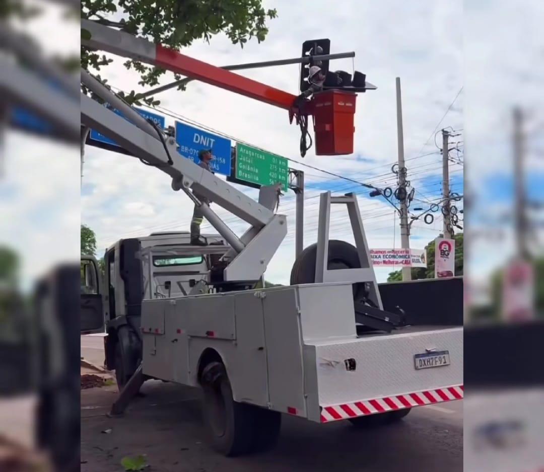 Semáforos são retirados de rotatória entre Barra, Pontal e Aragarças