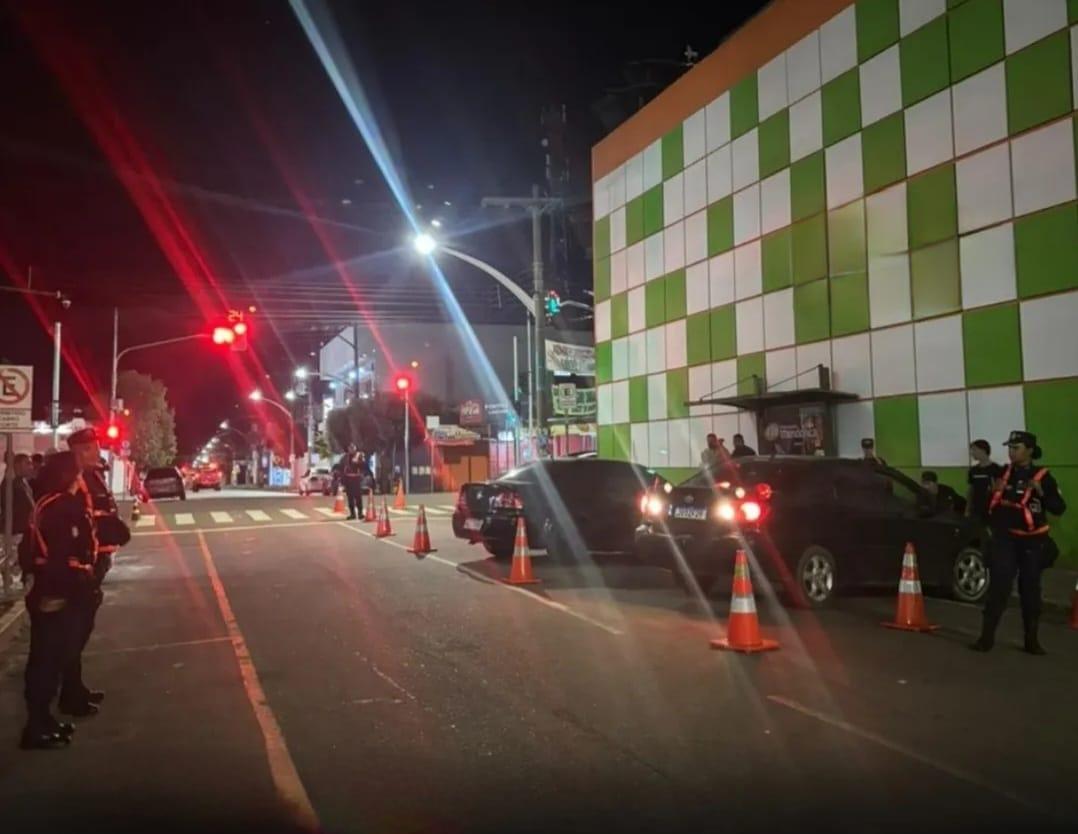 Lei Seca registra duas prisões por embriaguez e remove 34 veículos em Barra do Garças