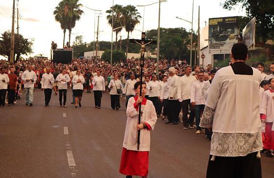 Sexta-feira Santa tem Via Sacra e Procissão dos Barquinhos em Barra do Garças