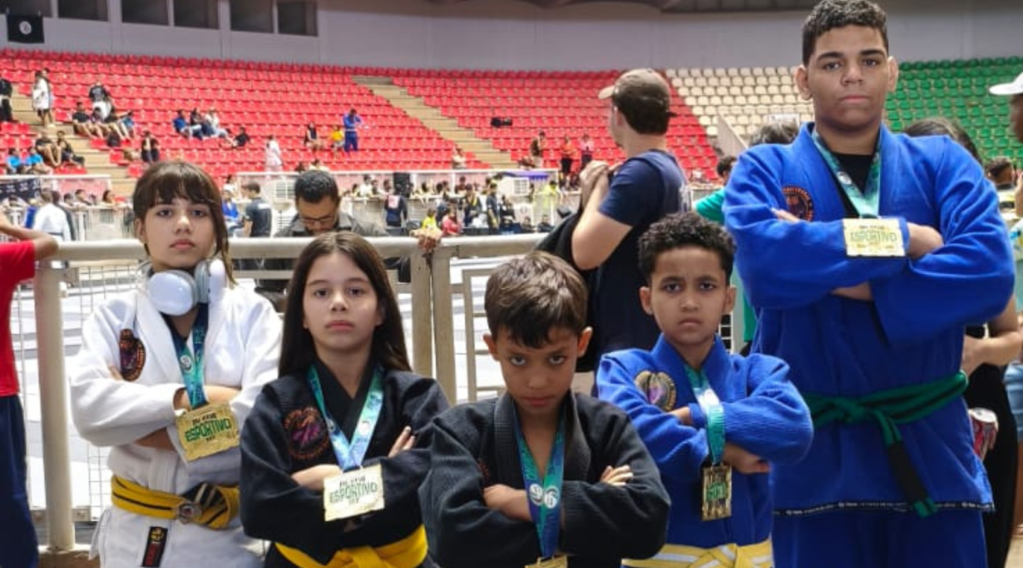 Atletas mirins de Barra do Garças conquistam ouro em torneio estadual de jiu-jitsu