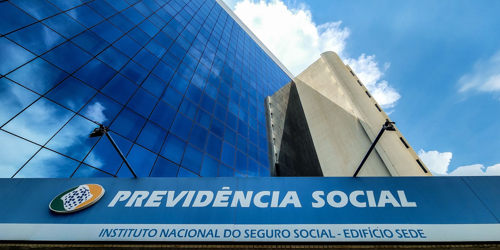 INSS: entenda casos que permitem auxílio e aposentadoria sem carência