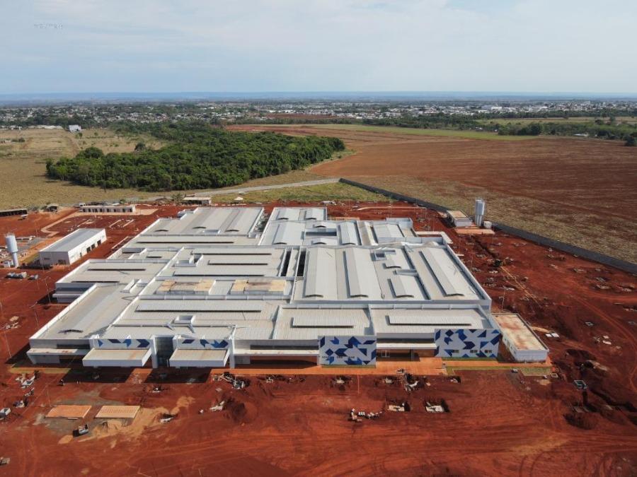 Construções dos novos hospitais estaduais avançam em MT
