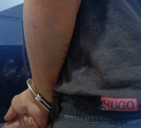 Dois homens são presos suspeitos de furto e receptação de celular em Barra do Garças