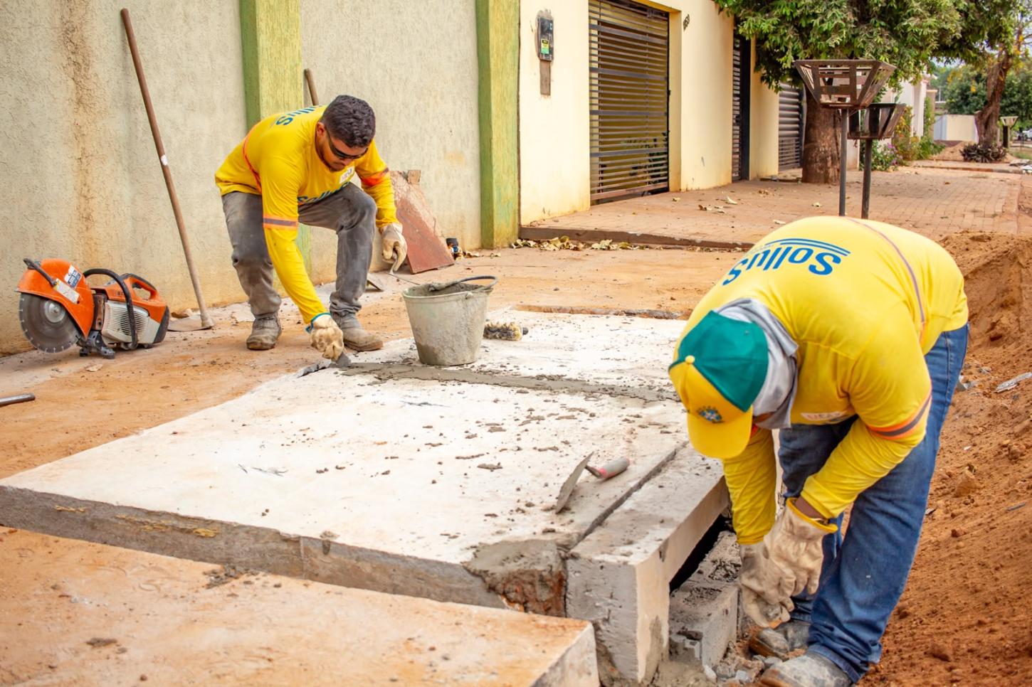 Obras de drenagem avançam com instalações de boca de lobo no Grande Nova Barra