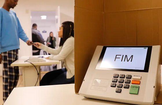 Quase 600 mil eleitores não votaram em MT e podem definir disputa no 2º turno